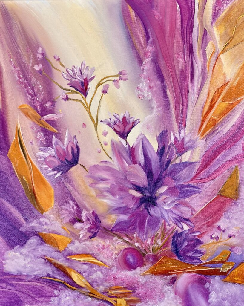 BLÜHE IM ZERBRUCH!, Öl auf LW, 50x60cm, gerahmt Ein Tanz aus Licht und Blüten – violette Blumen erblühen in einem Strudel aus sanften Pastelltönen und goldenen Fragmenten. Wie vom Wind getragen, vermischen sich zarte Blätter mit leuchtenden Reflexen, als würde die Natur in purer Eleganz schweben. Ein Traum aus Farbe und Bewegung.